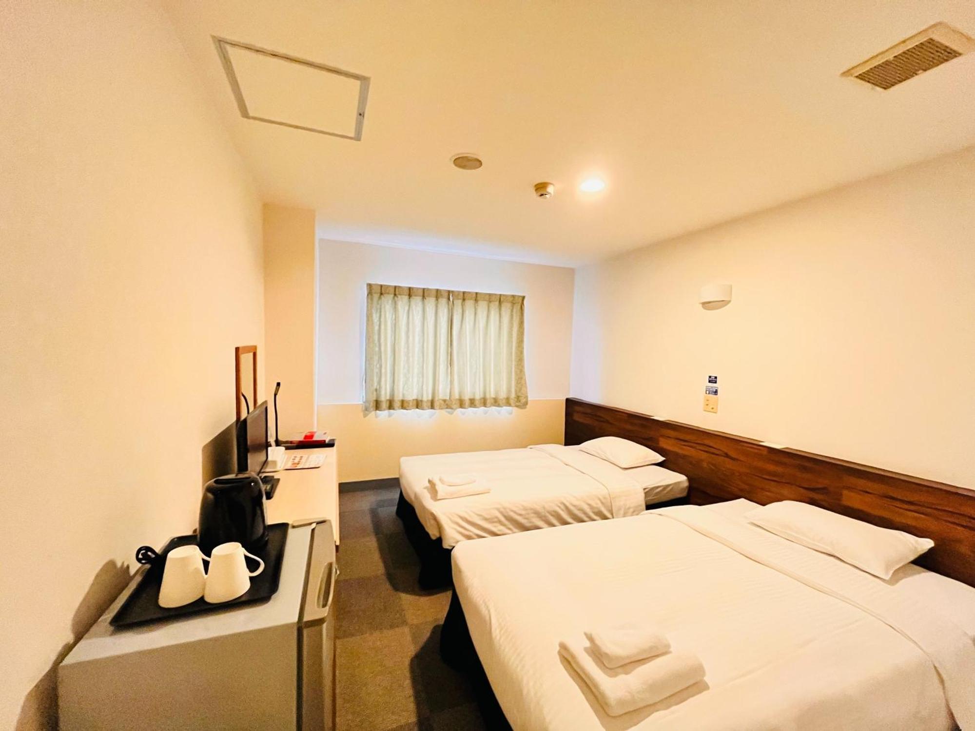 ホテルオロックス HotelOrox 那覇市 エクステリア 写真