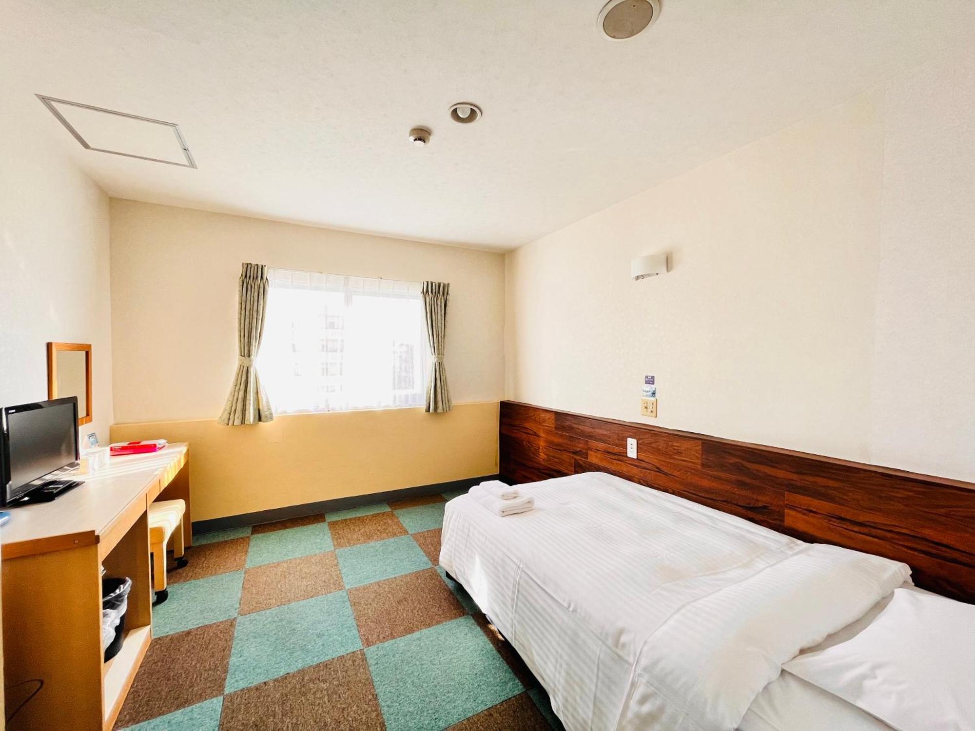 ホテルオロックス HotelOrox 那覇市 エクステリア 写真