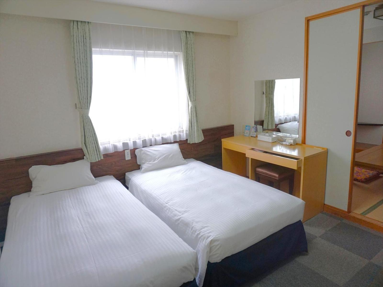 ホテルオロックス HotelOrox 那覇市 部屋 写真